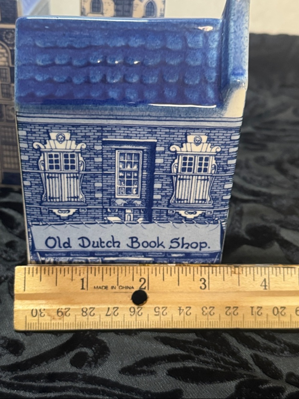 Vintage Blue and White Delft-Style Ceramic Dutch House Set - Picture 10 of 11